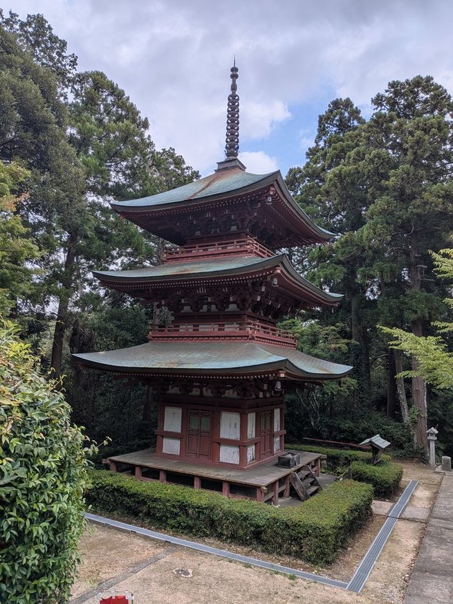 油山寺 三重塔